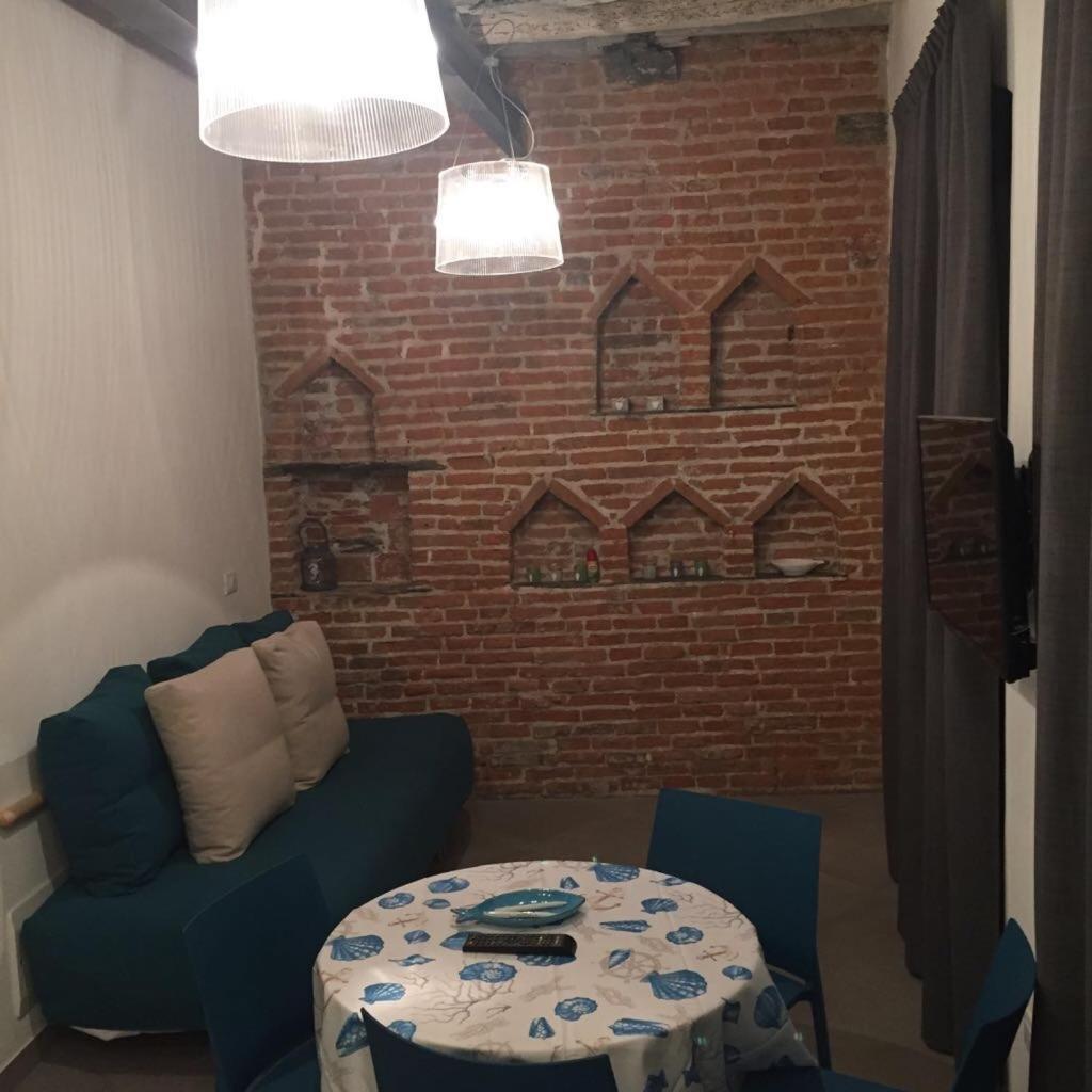 Camere Nicolina 2 ヴェルナッツァ エクステリア 写真